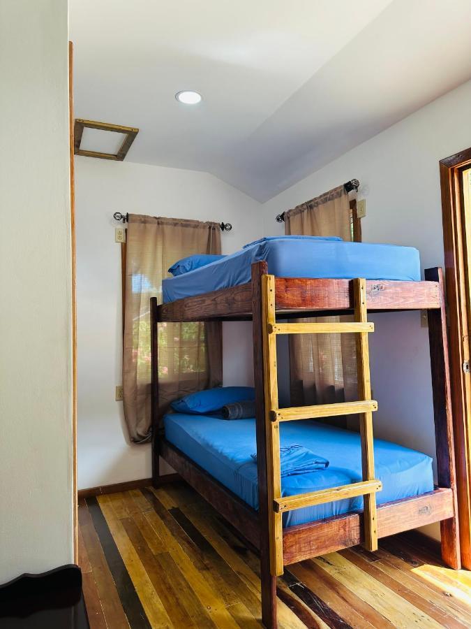 The Placencia Inn מראה חיצוני תמונה